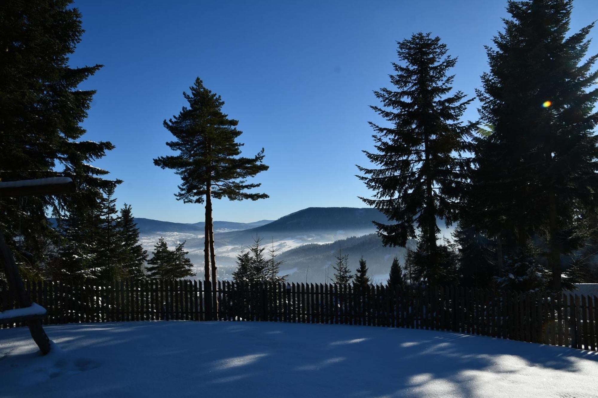 Bed and Breakfast Gosciniec Pod Lubomirem Weglowka  Екстер'єр фото